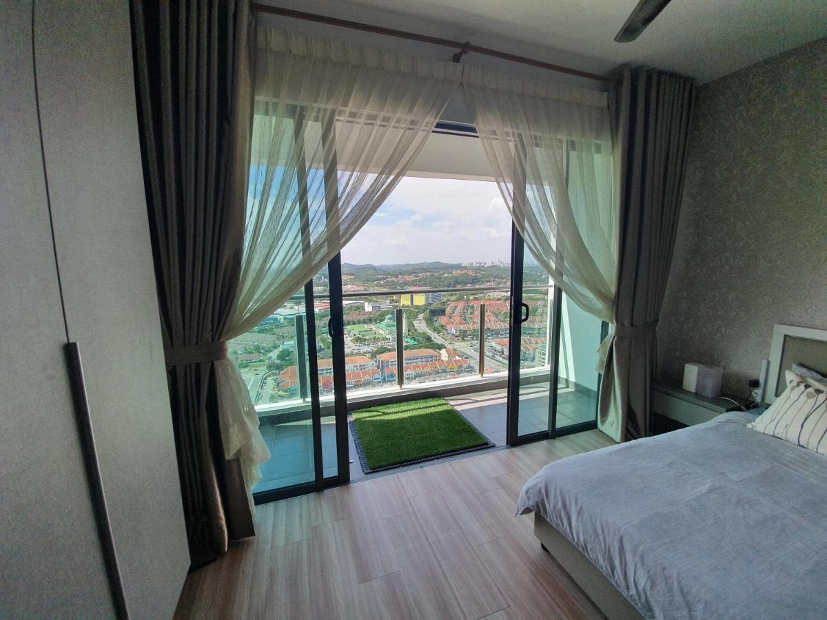 Апартаменти Mhb 30 Sulte Evo Soho Bandar Baru Bangi Free Netflix And Wifi Екстер'єр фото